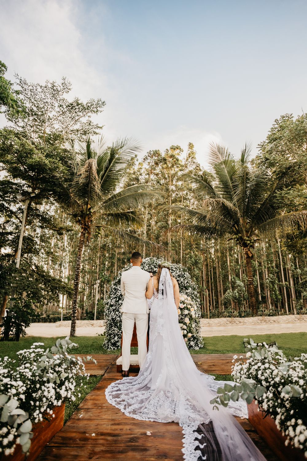 Boho chic wedding theme